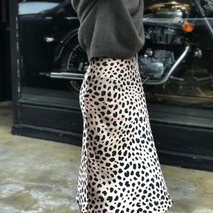 NWT SATIN LEOPARD SKIRT Size One Size